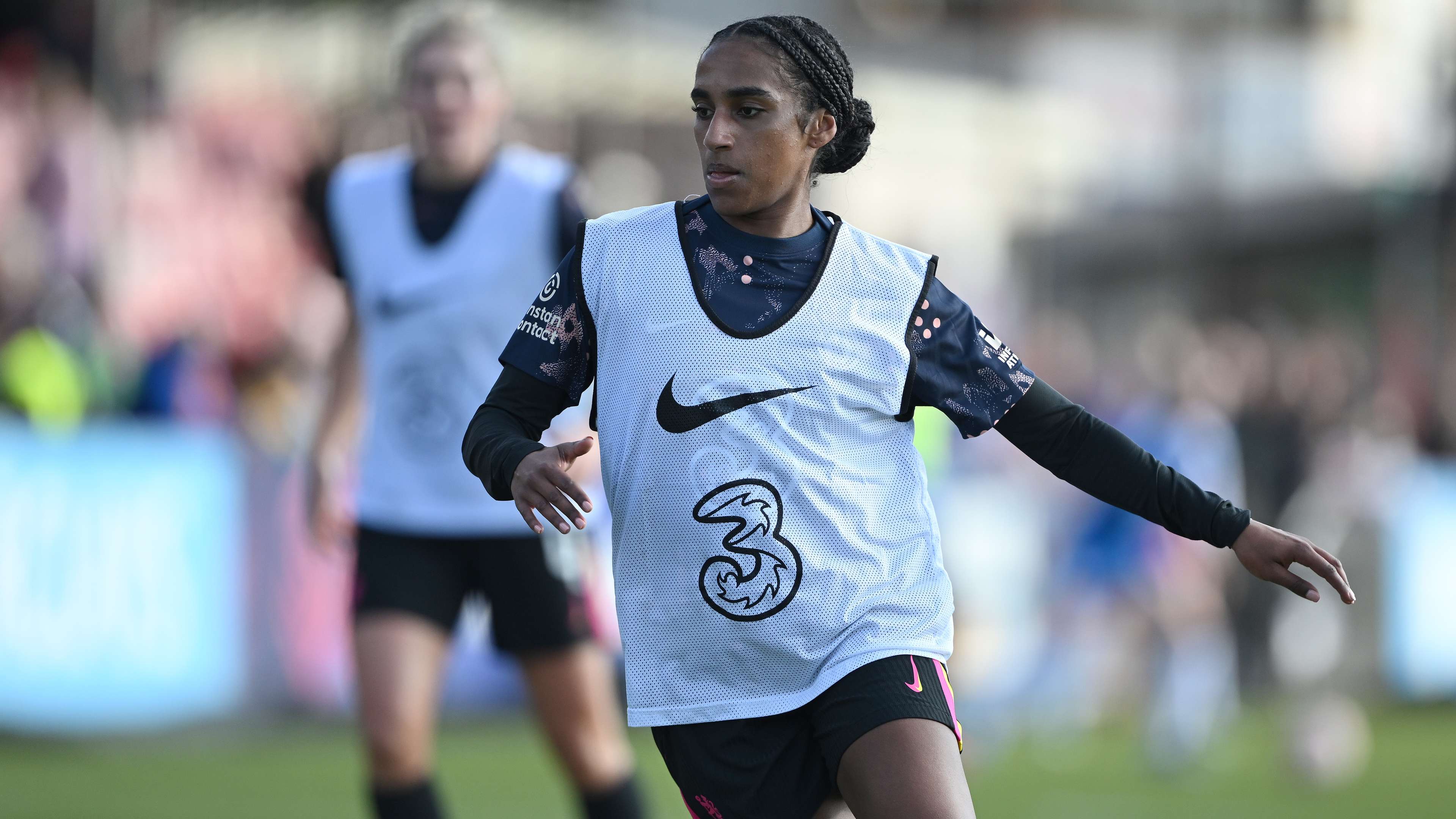 現了強大的 現了強大的